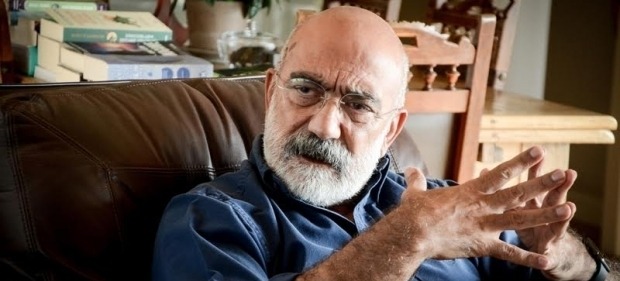 Ahmet Altan’s lawyer files daily petition with appellate court