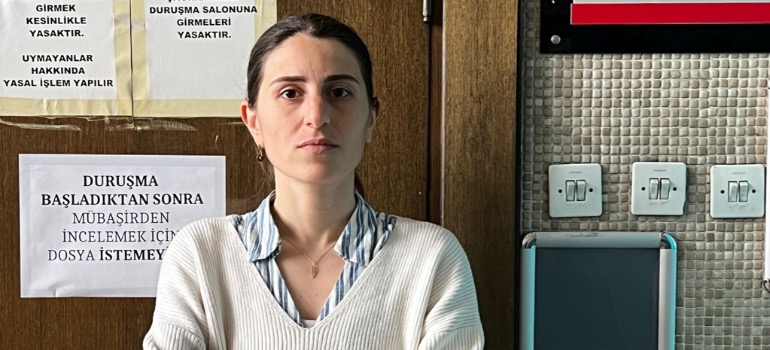 Journalist Eylül Deniz Yaşar appears before court