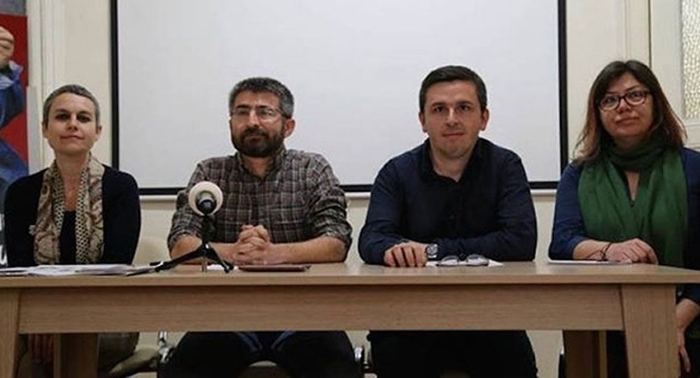 Gov’t allows Peace Academics to be charged for “denigrating Turkishness”