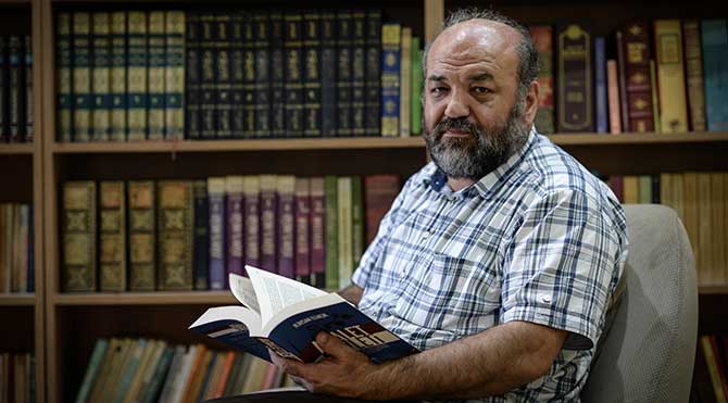 Writer İhsan Eliaçık handed down prison sentence 