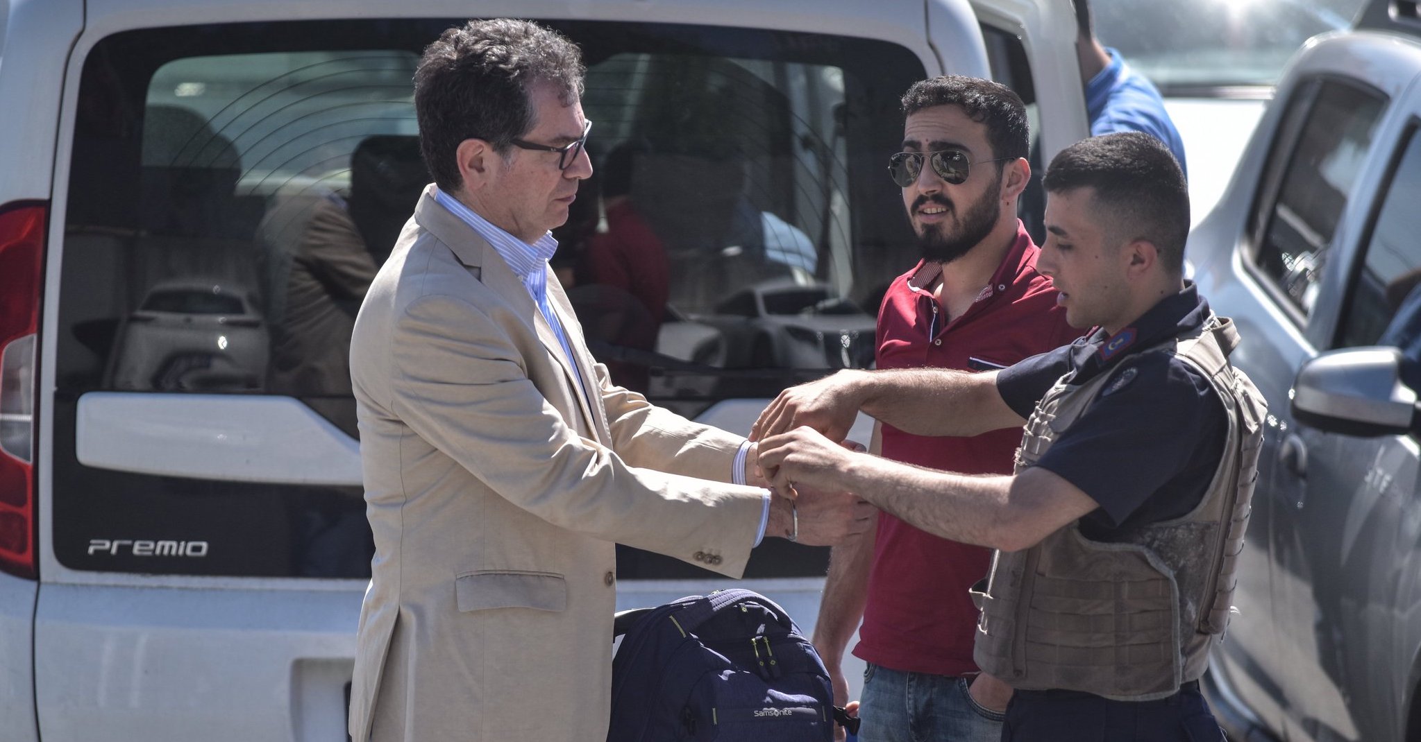 Kadri Gürsel freed after being locked up for 5 hours over upheld sentence